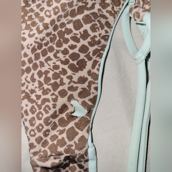 Acacia bottom - Picture 2 of 6